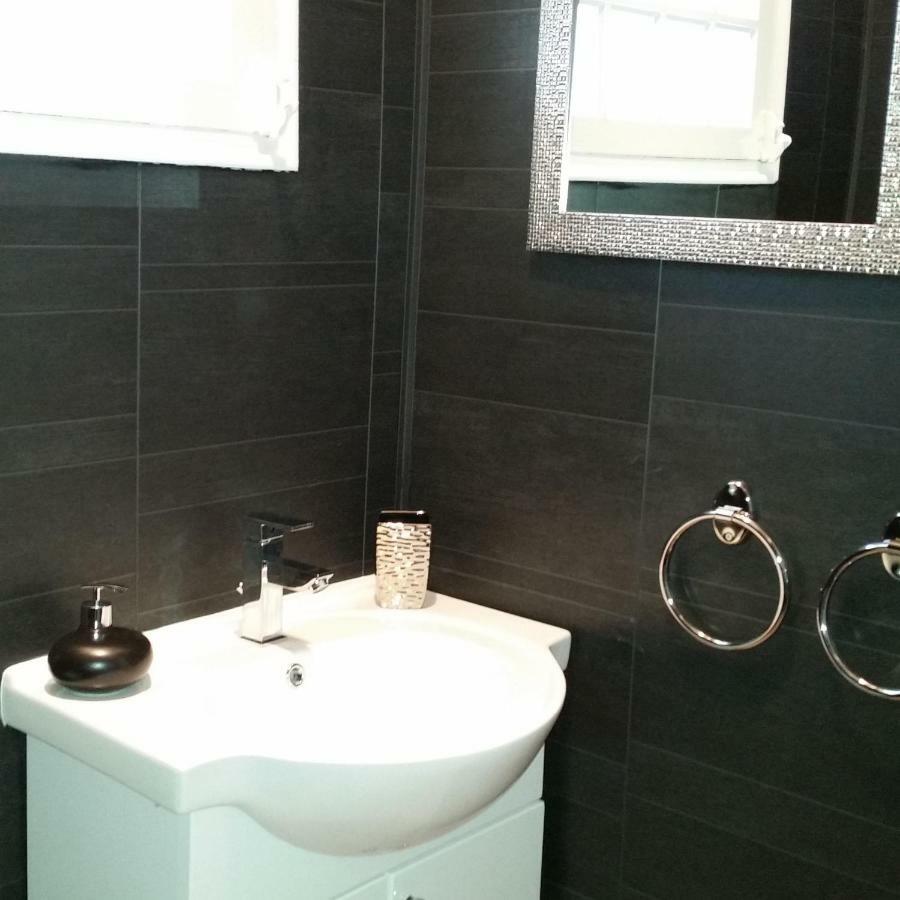 Le Montaigne Bed & Breakfast Saint-Alvère Екстериор снимка