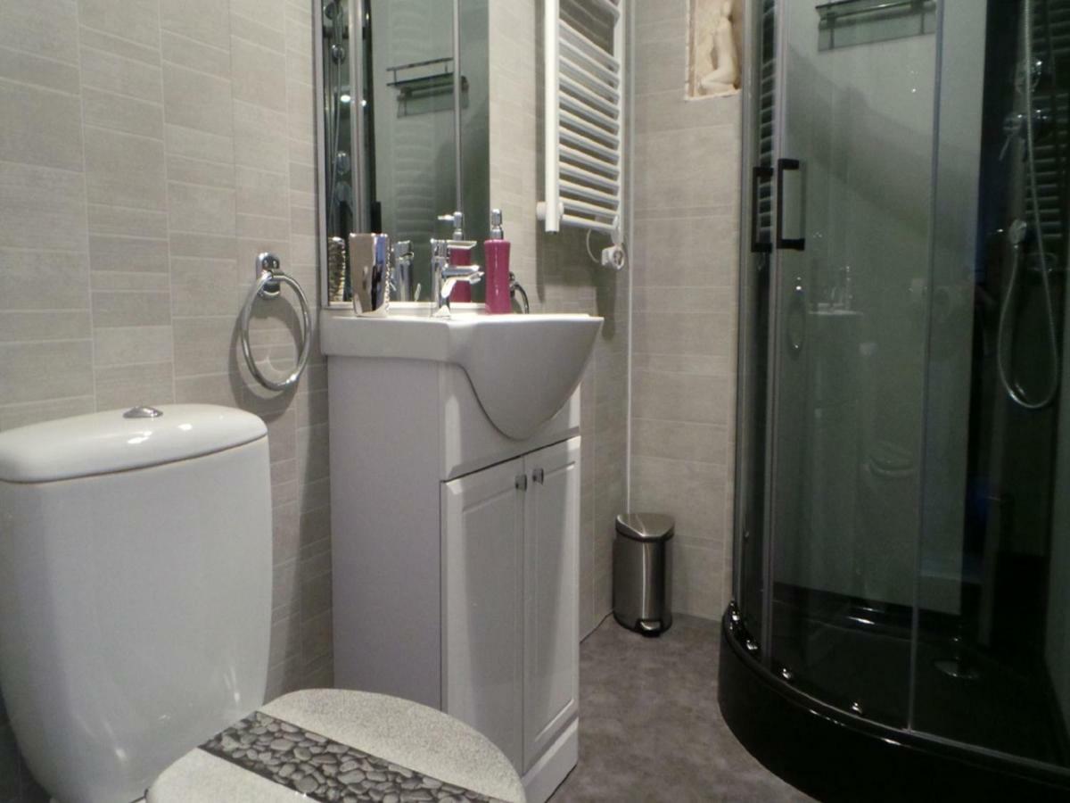 Le Montaigne Bed & Breakfast Saint-Alvère Екстериор снимка