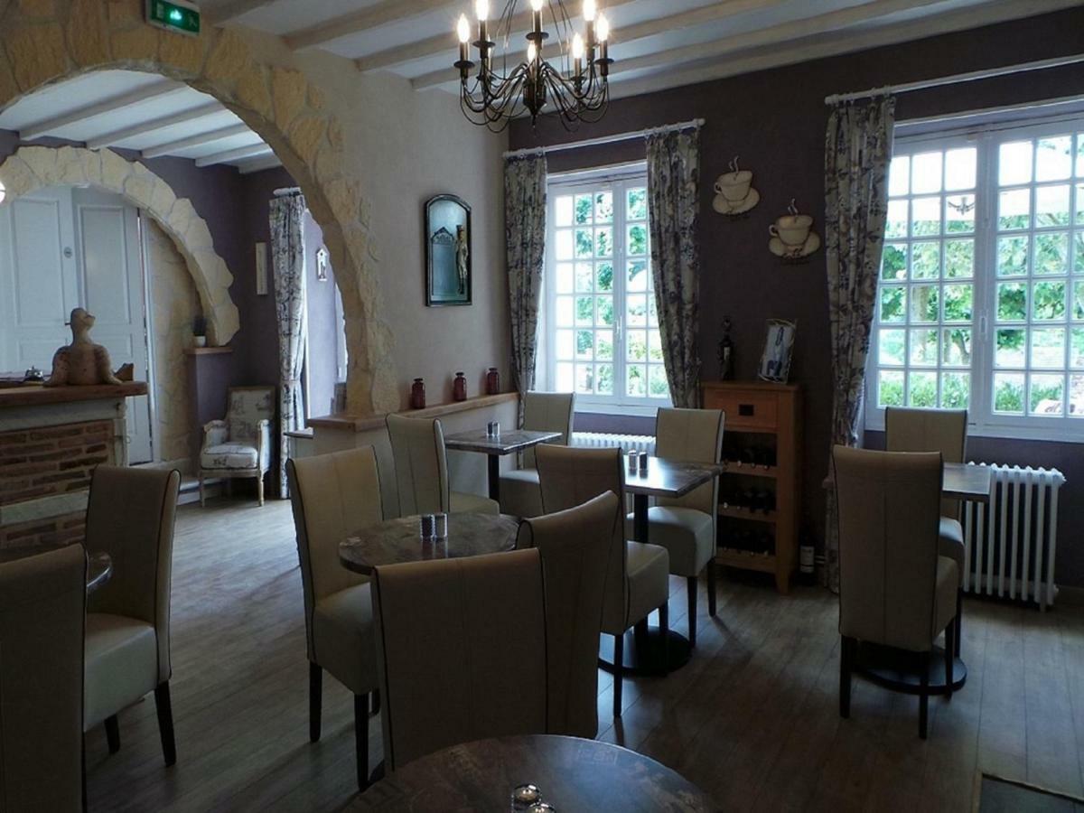 Le Montaigne Bed & Breakfast Saint-Alvère Екстериор снимка